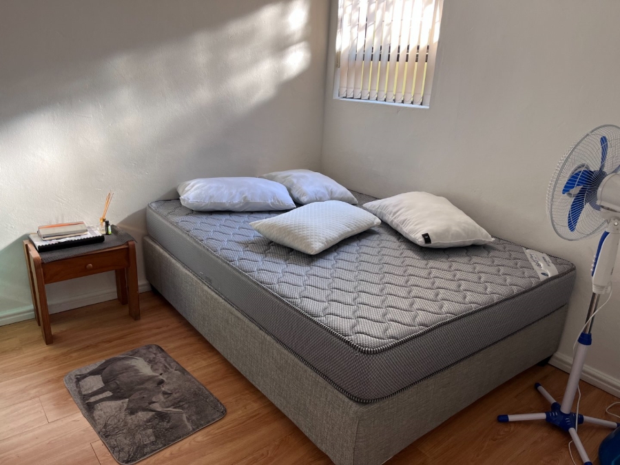8 Bedroom Property for Sale in Table View Western Cape